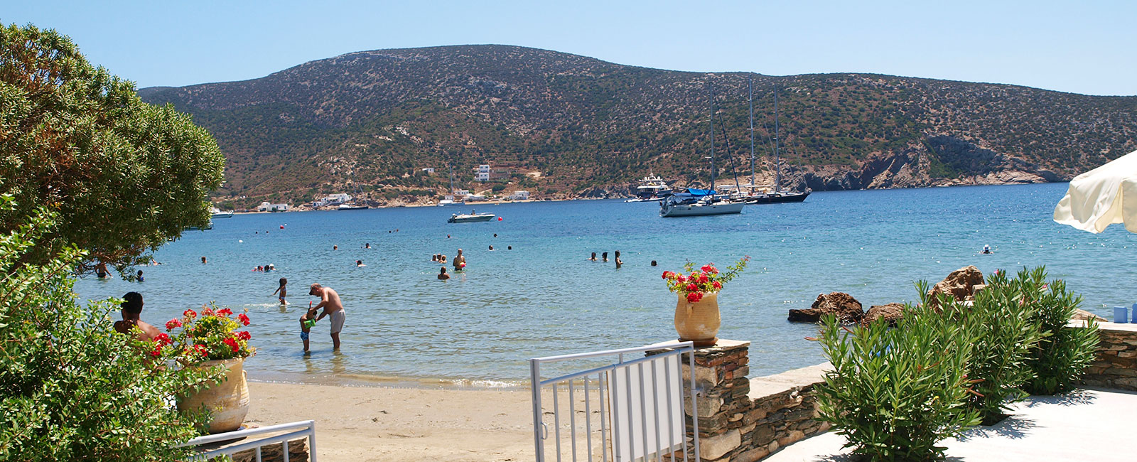 Studios Nikos by the sea at Vathi of Sifnos