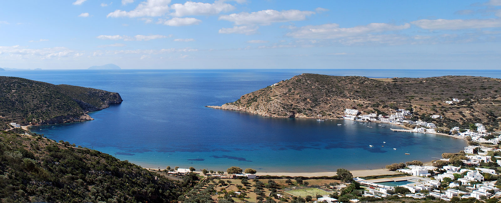 The location of Studios Nikos in Vathi of Sifnos